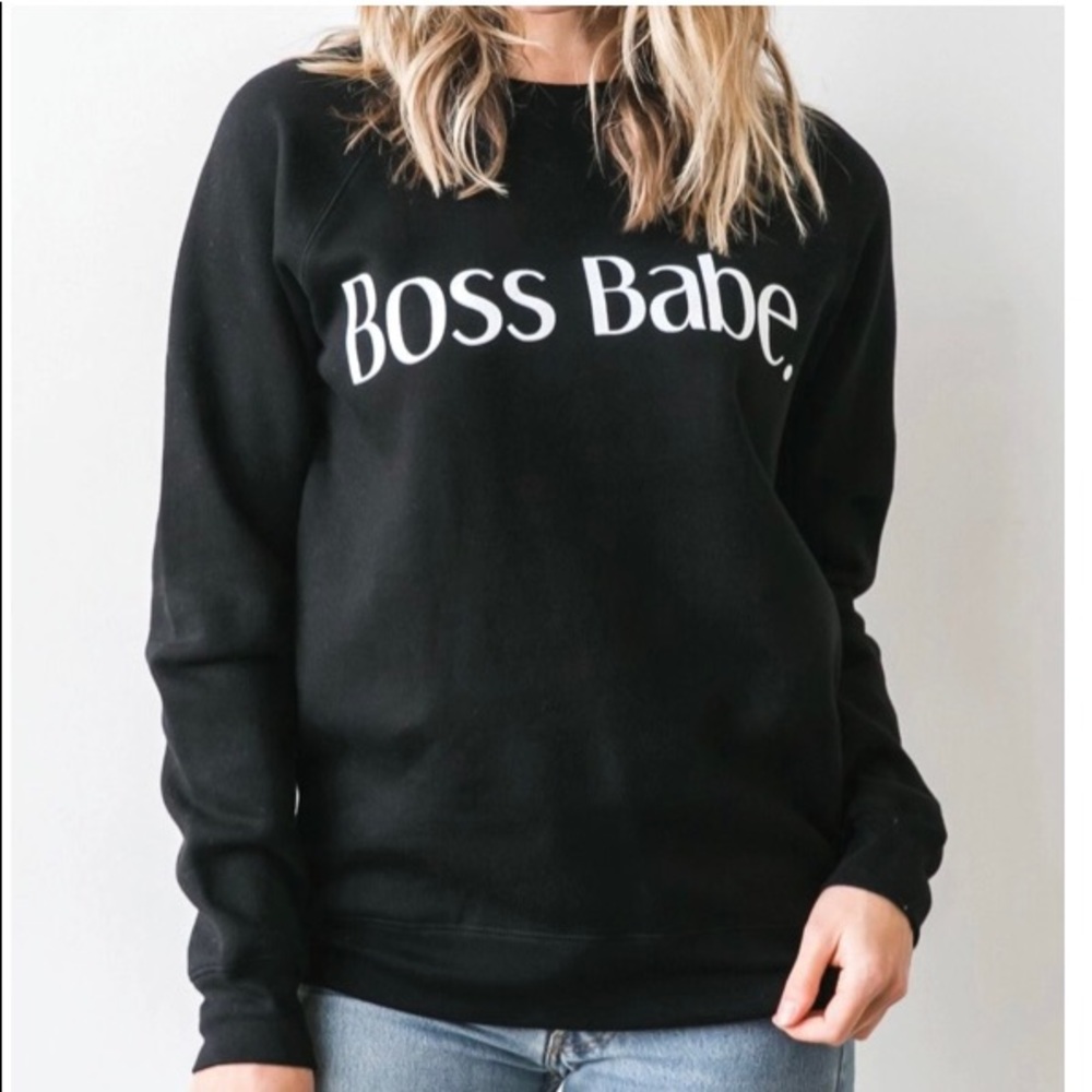 Black ‘boss babe’ pullover sweatshirt